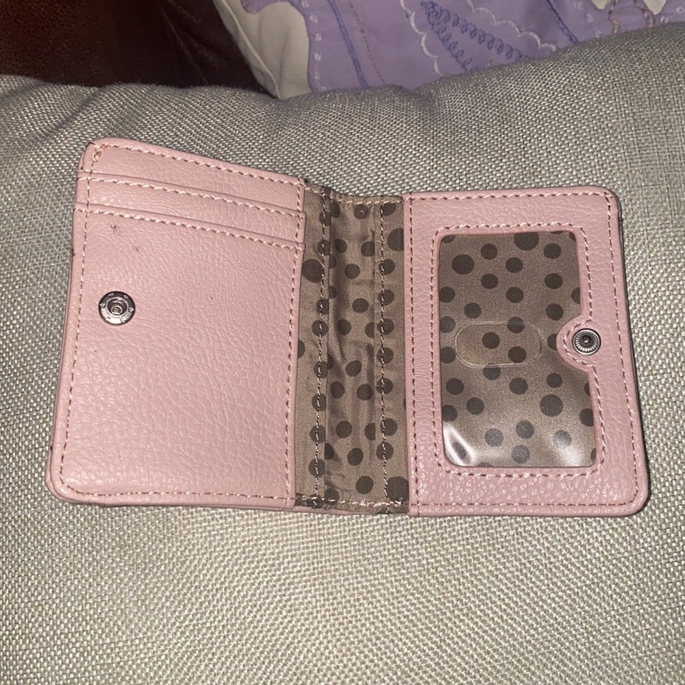 Relic Bi-Fold Wallet - Picture 4 of 6
